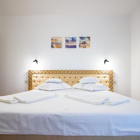 Salos Beach Resort Mamaja Zewnętrze zdjęcie